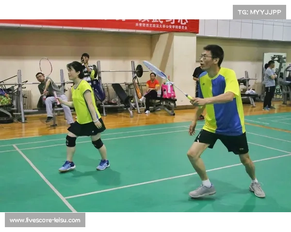 羽毛球装备品牌携手林丹杯推出联名系列产品 引领运动潮流